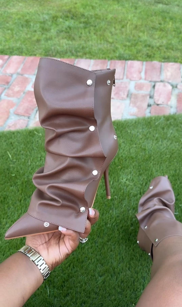 BEXIE38 - BROWN FOLDOVER BOOTIES