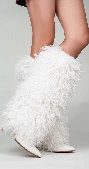 DEMURE1 - WHITE FAUX FUR KNEE HIGH BOOTS