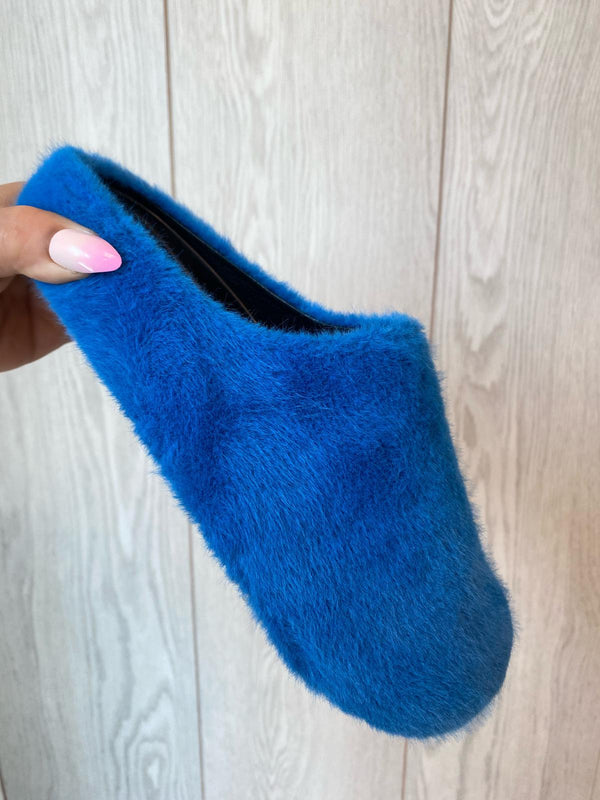 FURRY10 - BLUE CALFSKIN HAIR SANDALS