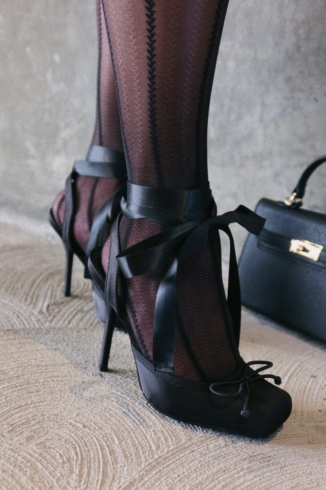 ITZA1 - BLACK BALLET LACE UP HEELS